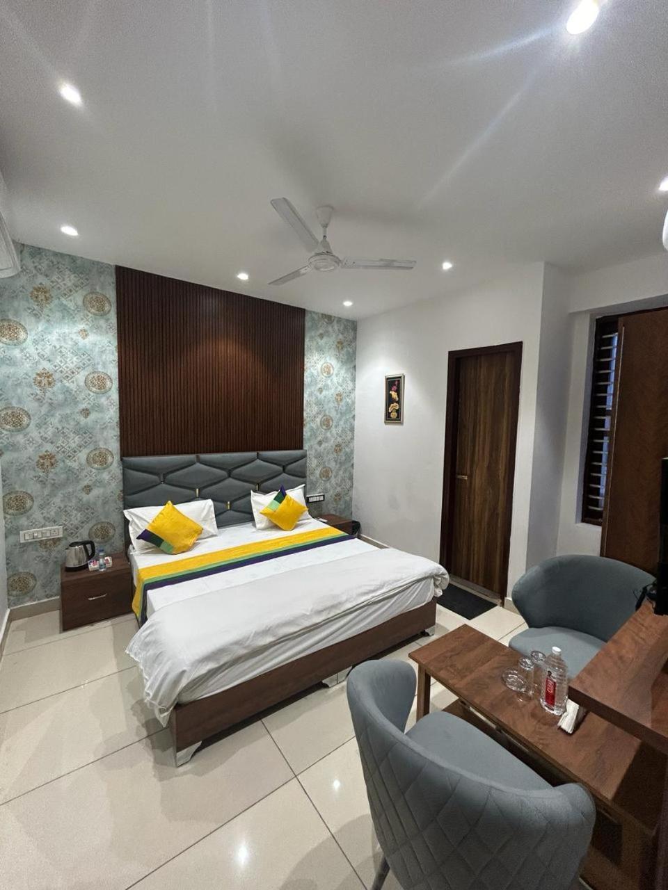 Hotel Platinum Inn Ludhiana Dış mekan fotoğraf